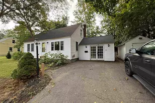17 Buffumsville Rd, Somersworth, NH 03878 - Photo 1