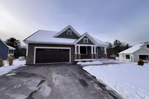 18 Edgewater Way, Brentwood, NH 03833 - Photo 1
