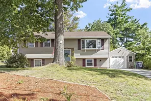 37 White Plains Dr, Nashua, NH 03062 - Photo 1