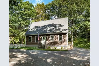 61 Blake Road, Epping, NH 03042 - Photo 1