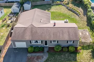 28 Nottingham Dr, Nashua, NH 03062 - Photo 1