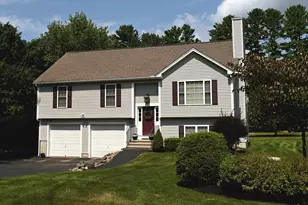 17 1/2 Beacon St, Derry, NH 03038 - Photo 1