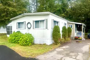 8 Phoebe Ct, Keene, NH 03431 - Photo 1