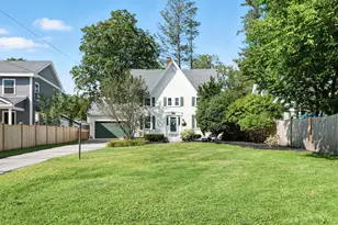 40 Courtland St, Nashua, NH 03064 - Photo 1