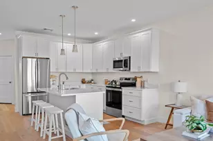 13 Suffolk Dr, Concord, NH 03303 - Photo 1