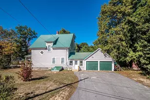 77 Kennett St, Conway, NH 03818 - Photo 1