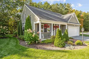 39 Evangelyn Dr, Bow, NH 03304 - Photo 1