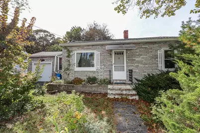 15 Kendall Avenue, Manchester, NH 03103 - Photo 1
