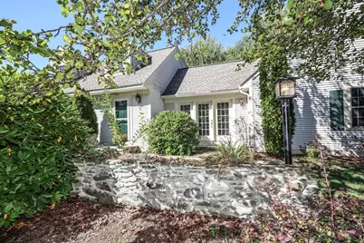 4 Tamworth Place, Nashua, NH 03063 - Photo 1