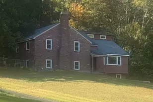 24 Beechwood Rd, Hudson, NH 03051 - Photo 1