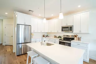 13 Suffolk Dr, Concord, NH 03303 - Photo 1