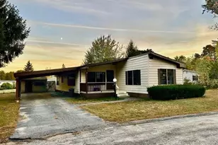 62 Roger Rd, Goffstown, NH 03045 - Photo 1