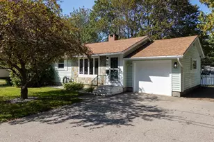 20 Josephine Dr, Hampton, NH 03842 - Photo 1