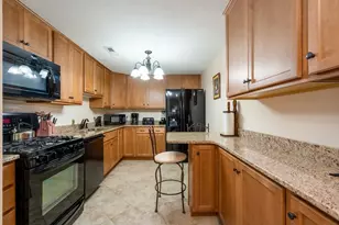 73 Bluestone Dr, Nashua, NH 03060 - Photo 1