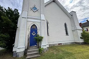 25 Green St, Lebanon, NH 03766 - Photo 1