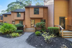 38 Dunvegan Woods Dr, Hampton, NH 03842 - Photo 1