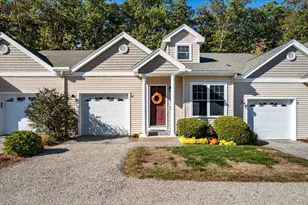 25 Winterberry Rd, Pelham, NH 03076 - Photo 1