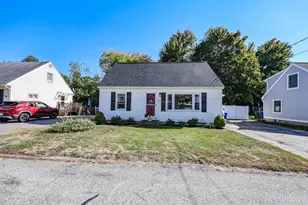 19 Bow St, Manchester, NH 03103 - Photo 1