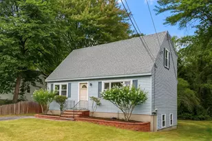 121 Dunbarton Rd, Manchester, NH 03102 - Photo 1