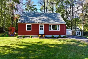52 Moreau St, Goffstown, NH 03102 - Photo 1
