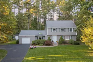 28 Blue Jay Way, Litchfield, NH 03052 - Photo 1