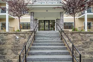 55 Pointe Pl, Dover, NH 03820 - Photo 1