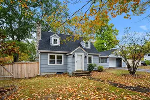 24 Fairbanks St, Manchester, NH 03102 - Photo 1