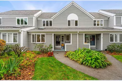 8 Laurel Court #324, Nashua, NH 03062 - Photo 1