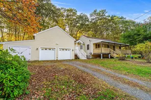 13 Birch Ln, Pelham, NH 03076 - Photo 1