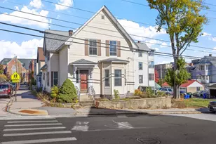 79 Putnam St, Manchester, NH 03102 - Photo 1