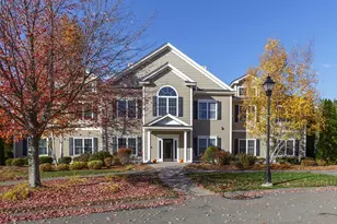 14 Carriage Way, Manchester, NH 03102 - Photo 1