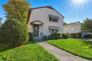 699 Chestnut St, Manchester, NH 03104 - Photo 1