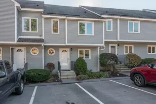 28 Merrimack Dr, Merrimack, NH 03054 - Photo 1