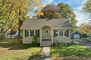 320 Thaxter Rd, Portsmouth, NH 03801 - Photo 1