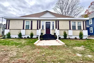 23 Oak St, Derry, NH 03038 - Photo 1