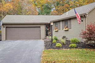 32 Noyes Rd, Londonderry, NH 03053 - Photo 1