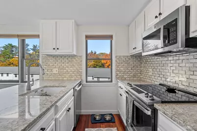 13 Moonlight Drive, Newmarket, NH 03857 - Photo 1