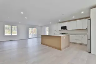 17 Autumn Ln, Raymond, NH 03077 - Photo 1