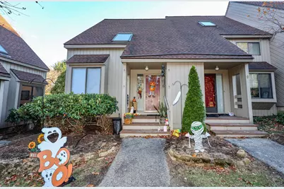 10 Pimlico Court, Bedford, NH 03110 - Photo 1