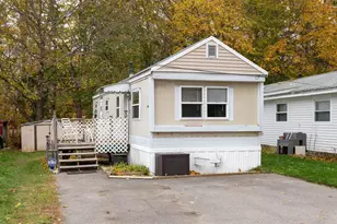16 Railroad St, Newmarket, NH 03857 - Photo 1