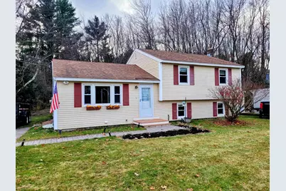 4 Ledgewood Drive, Derry, NH 03038 - Photo 1