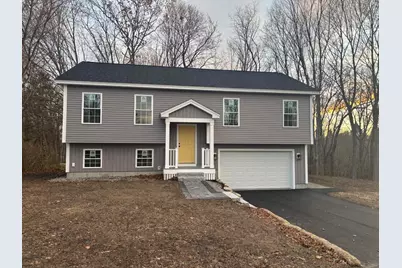 15 Bartlett Street, Epping, NH 03042 - Photo 1