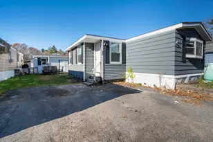 75 S Policy St, Salem, NH 03079 - Photo 1