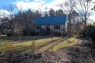 123 Warren St, Laconia, NH 03246 - Photo 1