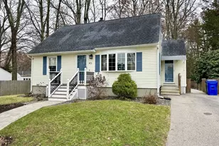 43 Carver St, Manchester, NH 03109 - Photo 1