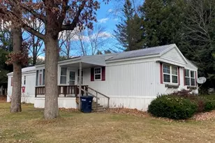 9 Princess Ln, Epsom, NH 03234 - Photo 1
