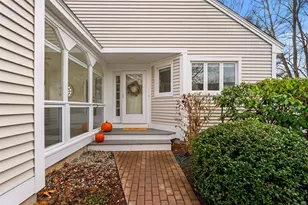 755 Straw Hill Rd, Manchester, NH 03104 - Photo 1