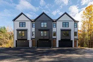 14 B Mohawk Dr, Londonderry, NH 03053 - Photo 1