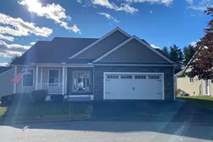 2 Benning St, Amherst, NH 03031 - Photo 1