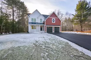 211 Hampstead Rd, Derry, NH 03038 - Photo 1